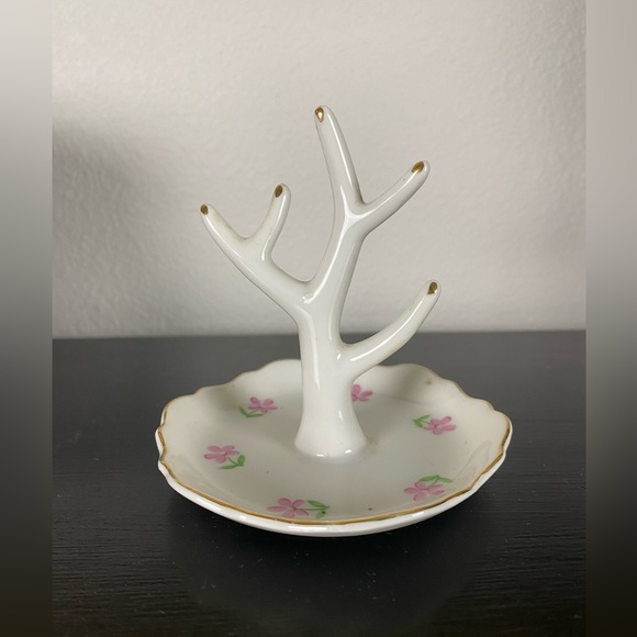 Vintage Irice Porcelain Ring Holder White with Pink Flower Design Made In Japan. - Picture 2 of 5